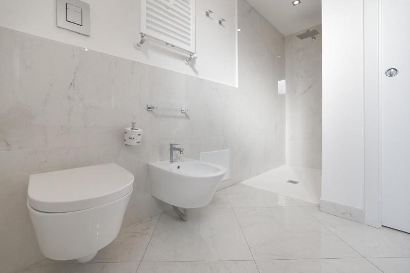 Deluxe Double Room with Castle View image 4