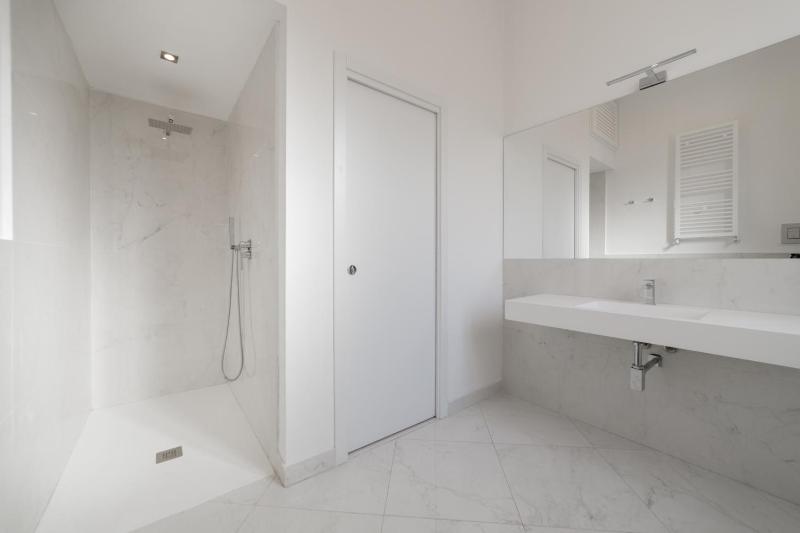 Deluxe Double Room with Castle View image 3