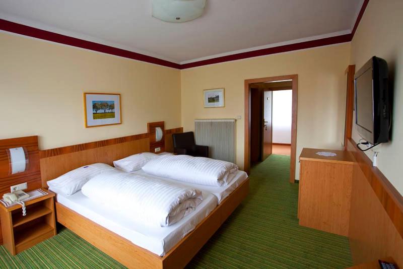 Single Room image 4