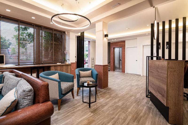 Park Hotel - image 25