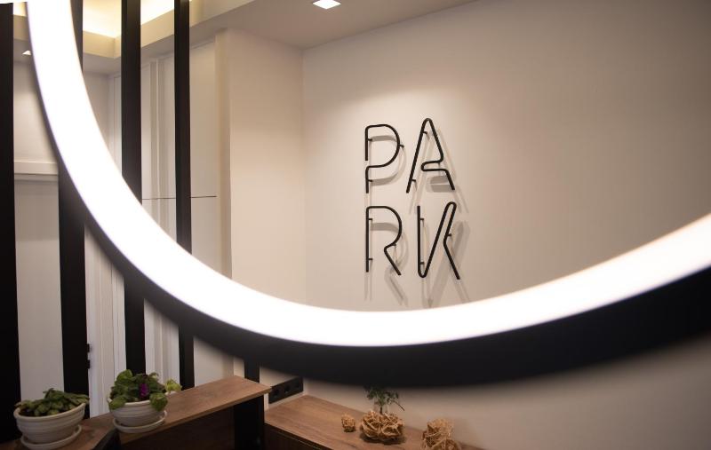 Park Hotel - image 27