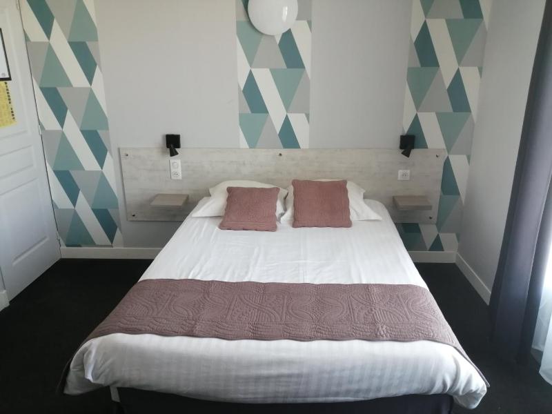 Double Room image 2