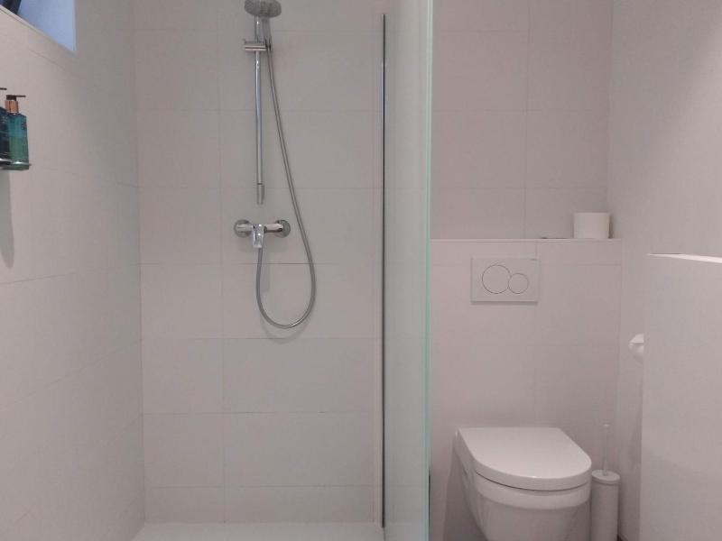 Standard Double Room image 3
