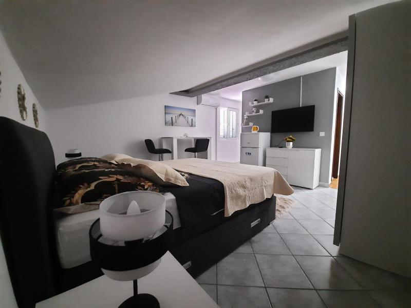 Apartment image 2