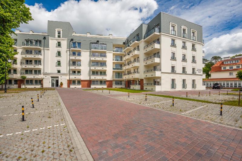 Apartamenty Cesarskie Sun & Snow - image 16