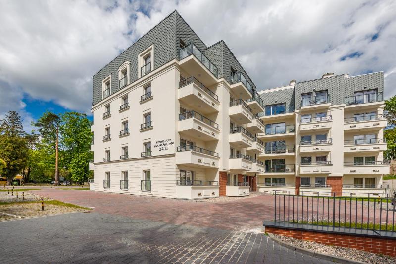 Apartamenty Cesarskie Sun & Snow - image 17