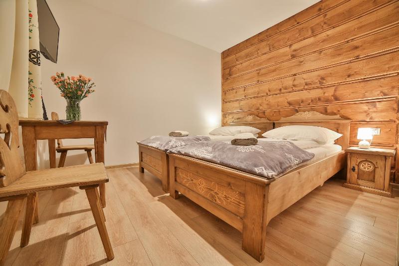 Deluxe Double Room image 3