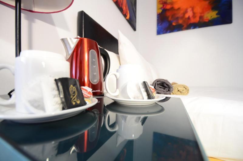 Double Room Ensuite image 3