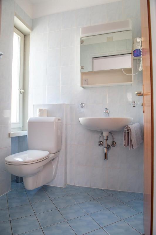 Double Room with Private Bathroom image 2