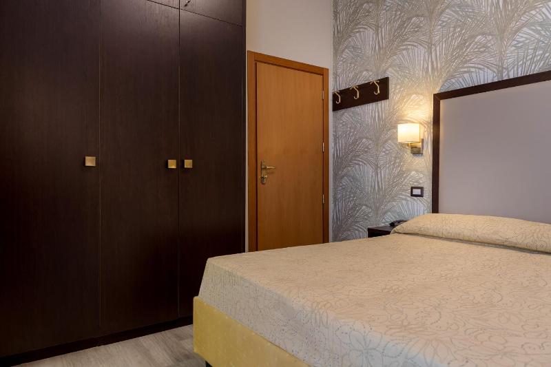 Hotel Astor - image 17