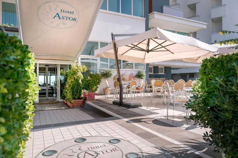 Hotel Astor - image 13