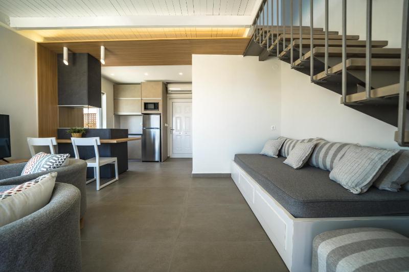 Maisonette with Private Pool image 4