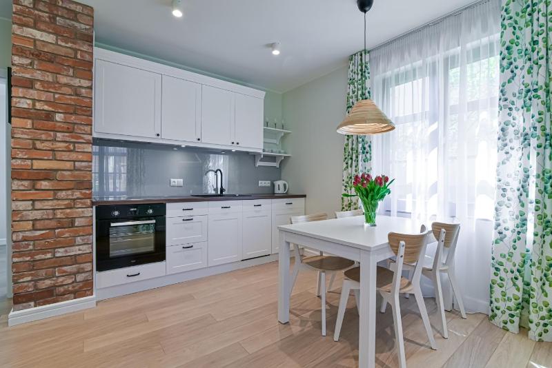 Villa Allegra Apartamenty z ogrodem i salą zabaw darmowy parking i leżaki 5minut do morza - image 34