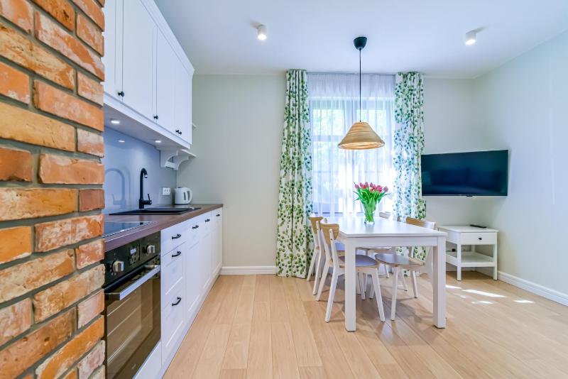 Villa Allegra Apartamenty z ogrodem i salą zabaw darmowy parking i leżaki 5minut do morza - image 20