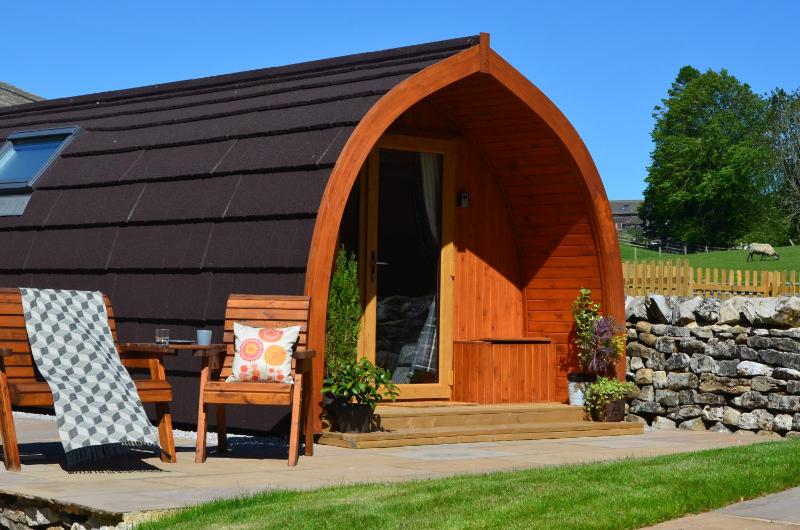 Double room with Patio and Hot Tub (Ribble) image 1