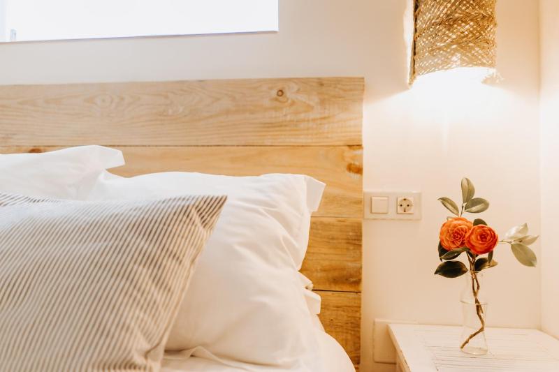 Triple Room (2 Adults + 1 Child) image 3