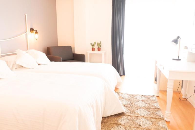 Triple Room (2 Adults + 1 Child) image 2