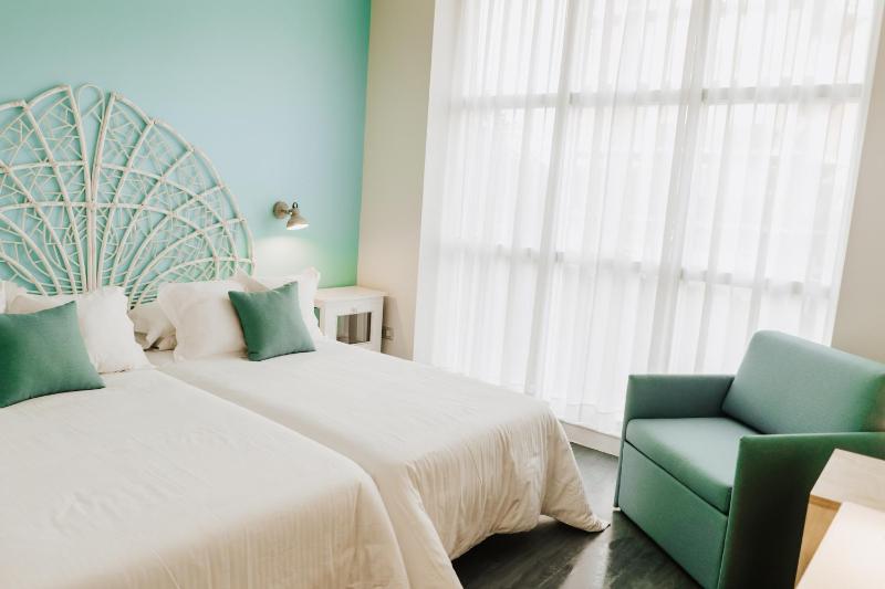 Triple Room (3 Adults) image 3