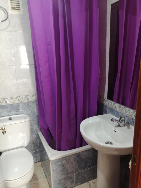 Single Room image 2