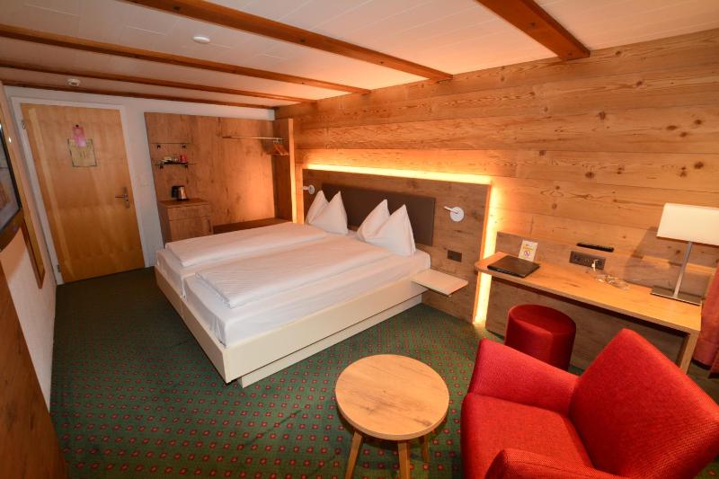 Hotel Chalet Swiss - image 9