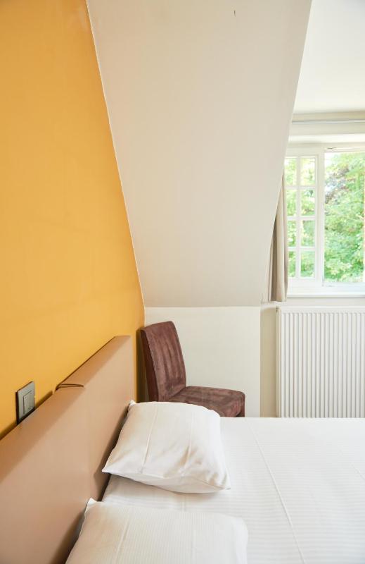 Double Room with Private Bathroom image 4