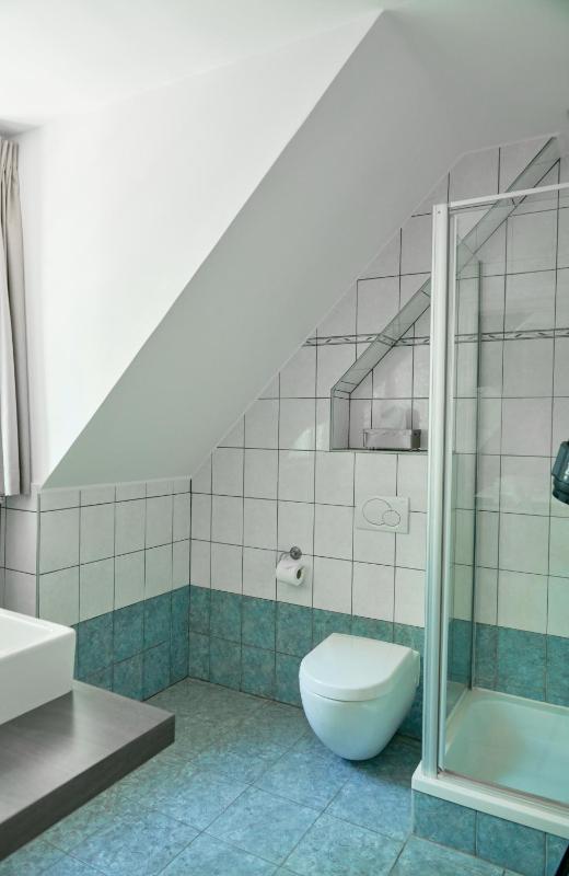 Double Room with Private Bathroom image 2