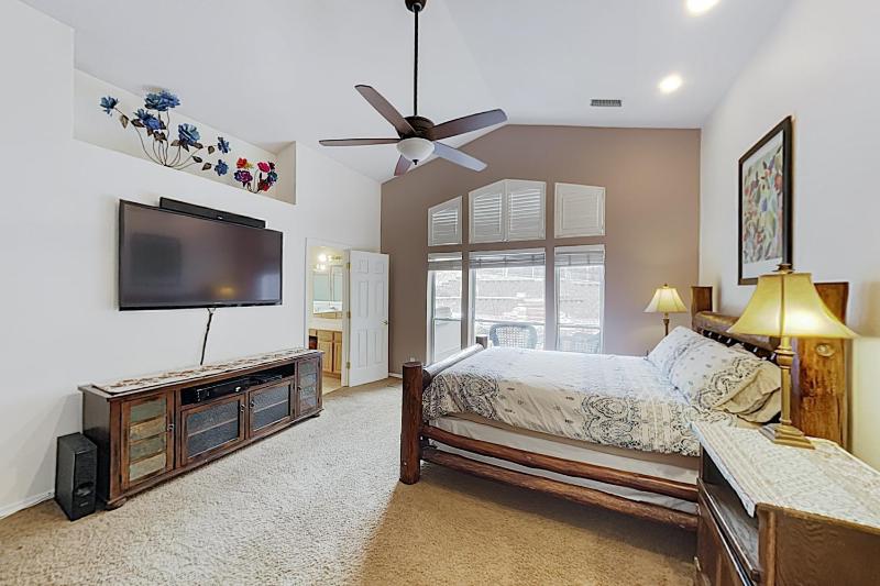 Three-Bedroom House image 2