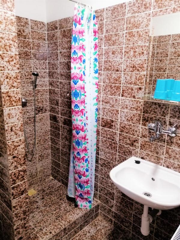 Single Room with Balcony image 2