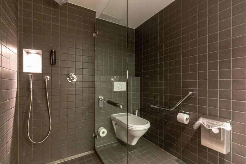 Triple Room with Private Bathroom  image 3