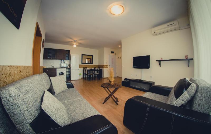 Two-Bedroom Apartment with Balcony image 1