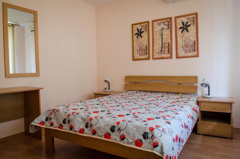 Two-Bedroom Apartment with Balcony image 2