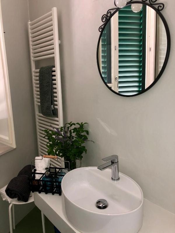 Double Room image 4
