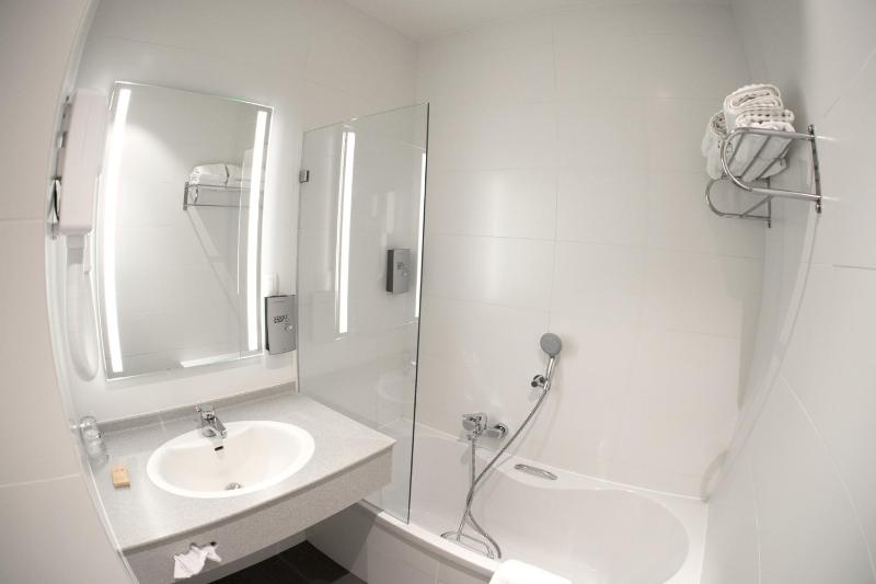 Triple Room image 2