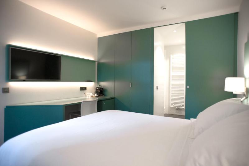 Hotel Du Congres - image 16
