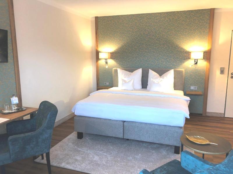 Premium Double Room with Single Occupancy image 1