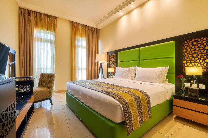 Standard King Room image 1