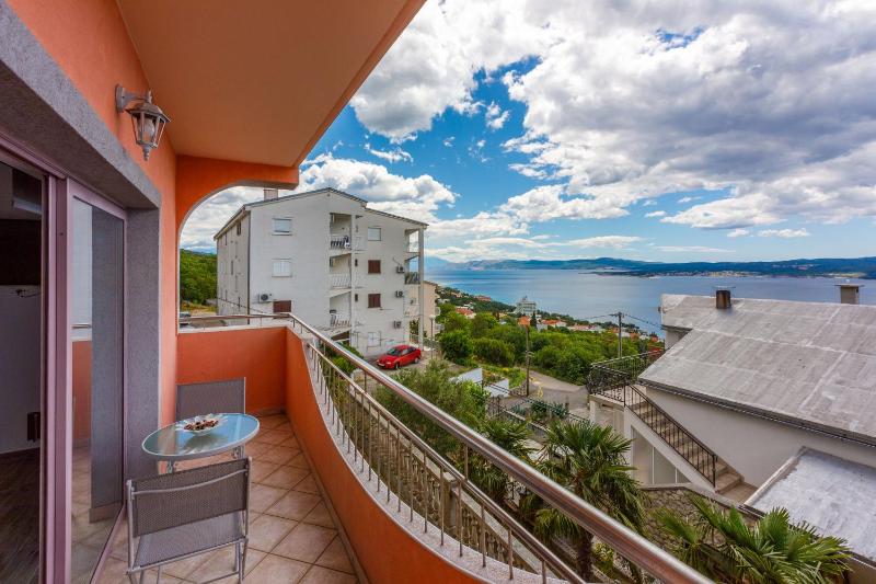 Studio with Sea View image 3