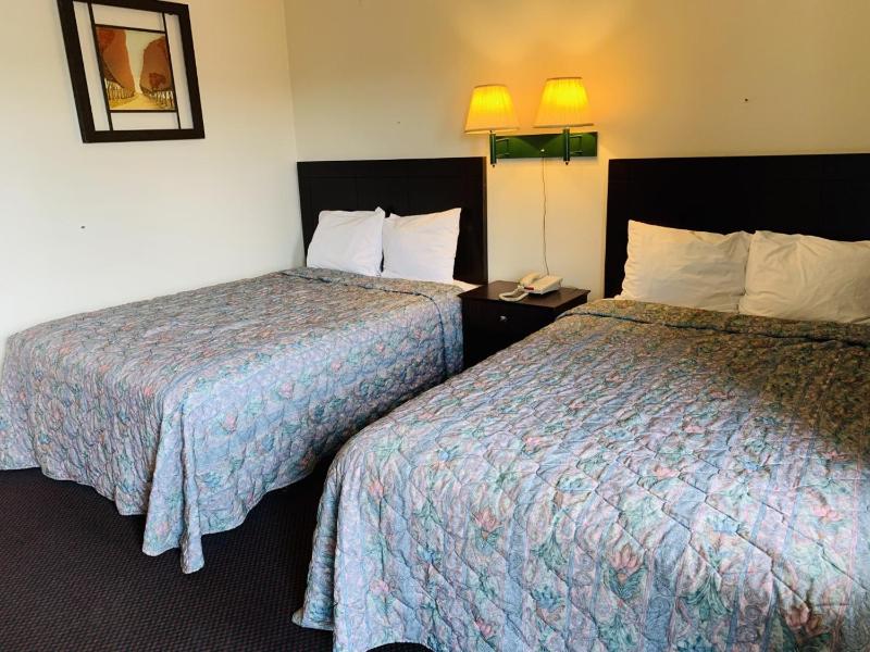 Deluxe Double Room image 1