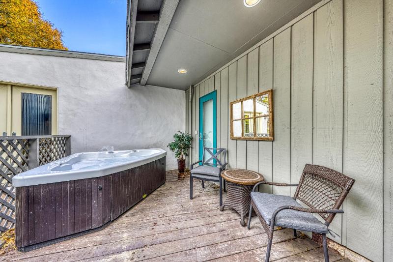 one bedroom house image 3