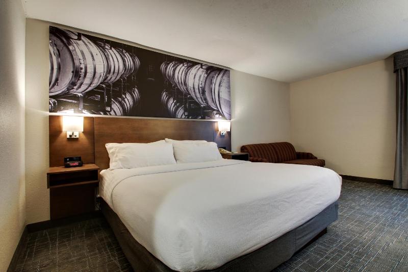 Deluxe King Room - Non-Smoking image 2