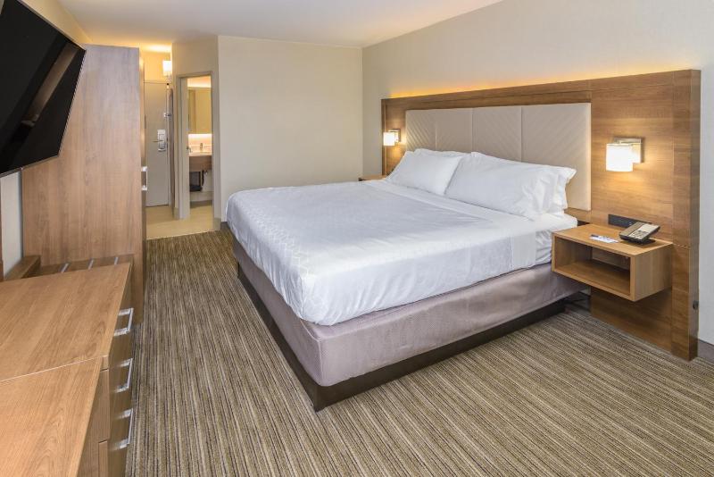 Standard Room image 1