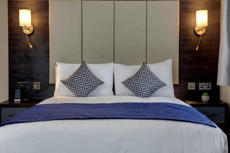 Business King Room - Non-Smoking image 1