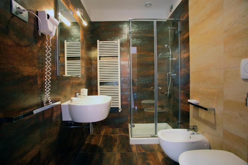Triple Room image 3