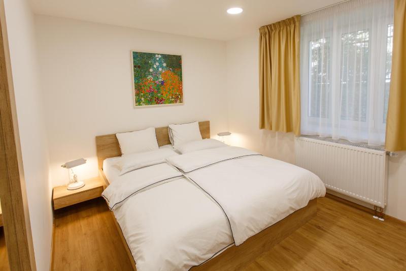 Apartment with Garden View image 4