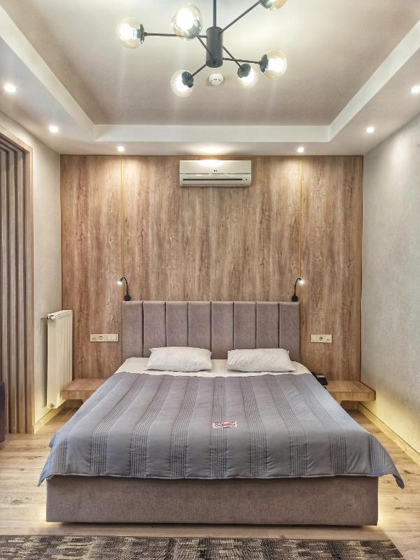 Superior Suite image 2