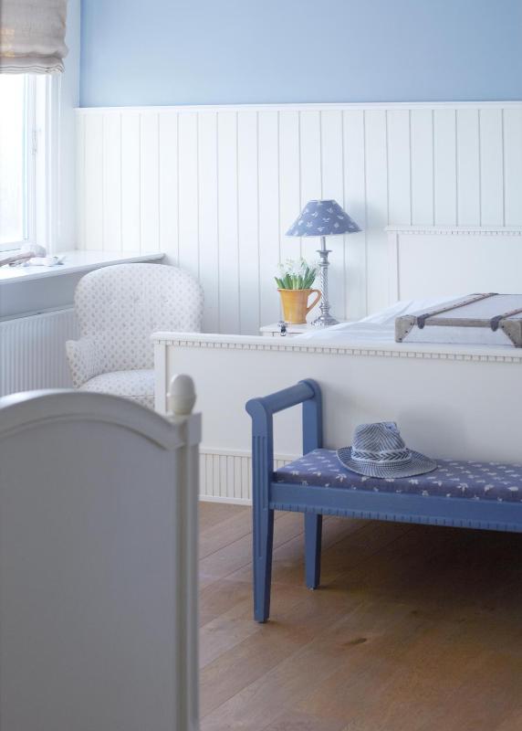 Double Room with Balcony and Sea View image 4