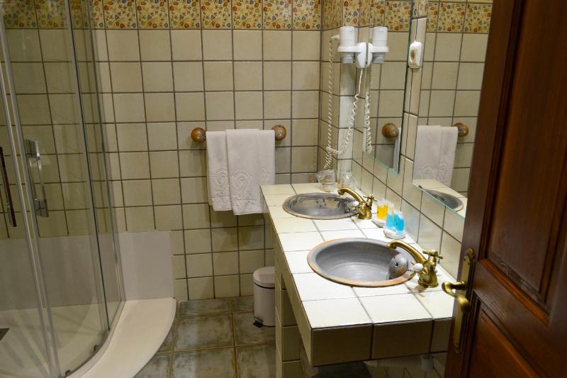 Triple Room image 2