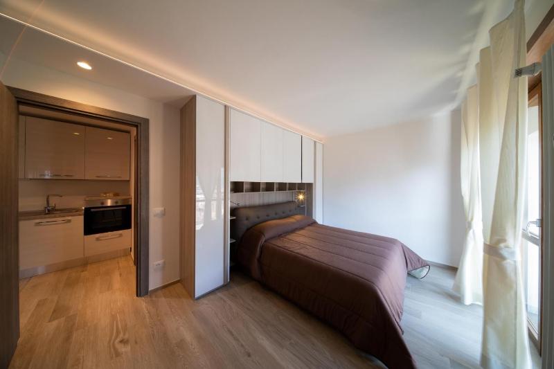 Blue Moon - Via Parigi Apartments - image 18