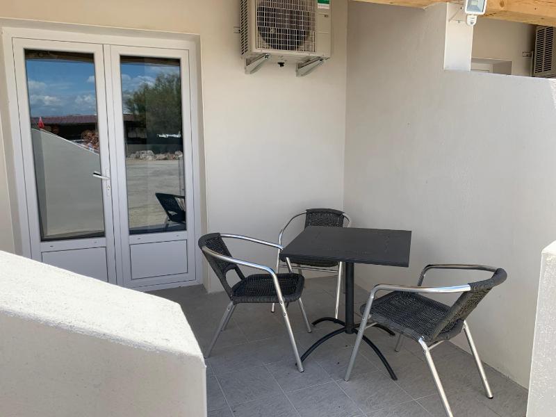 Triple Room with Terrace image 1