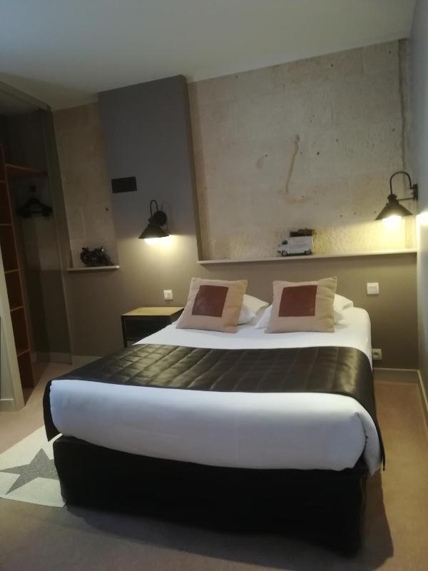 Double Room image 1